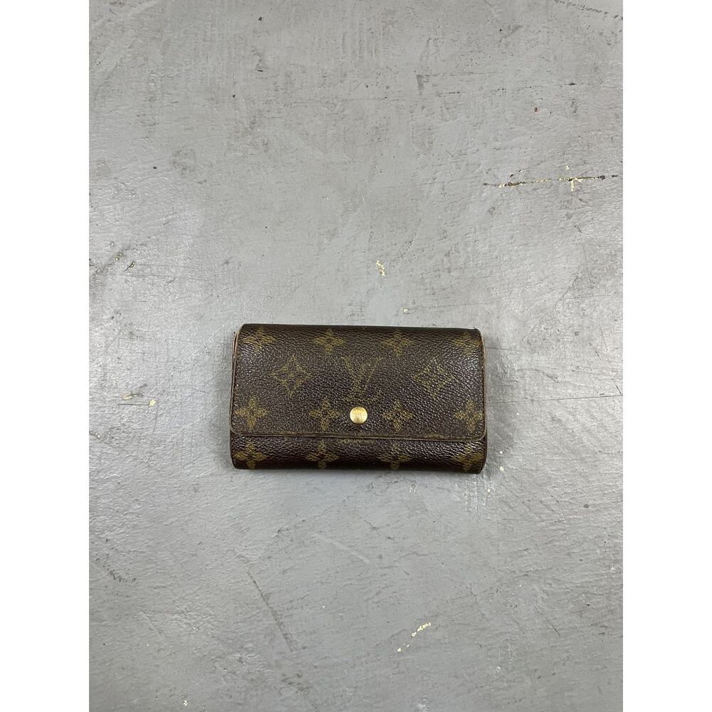 Classic Louis Vuitton Womens Brown Canvas‎ Monogram LV